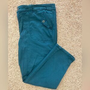Torrid We Swear By The Fit deep green jeans w/ cool pockets